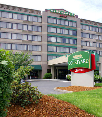 Courtyard By Marriott Airport 3*